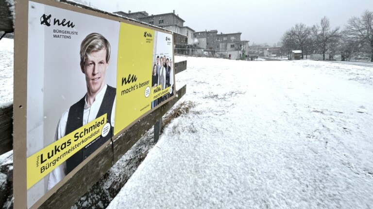 Wahlplakat in Wattens